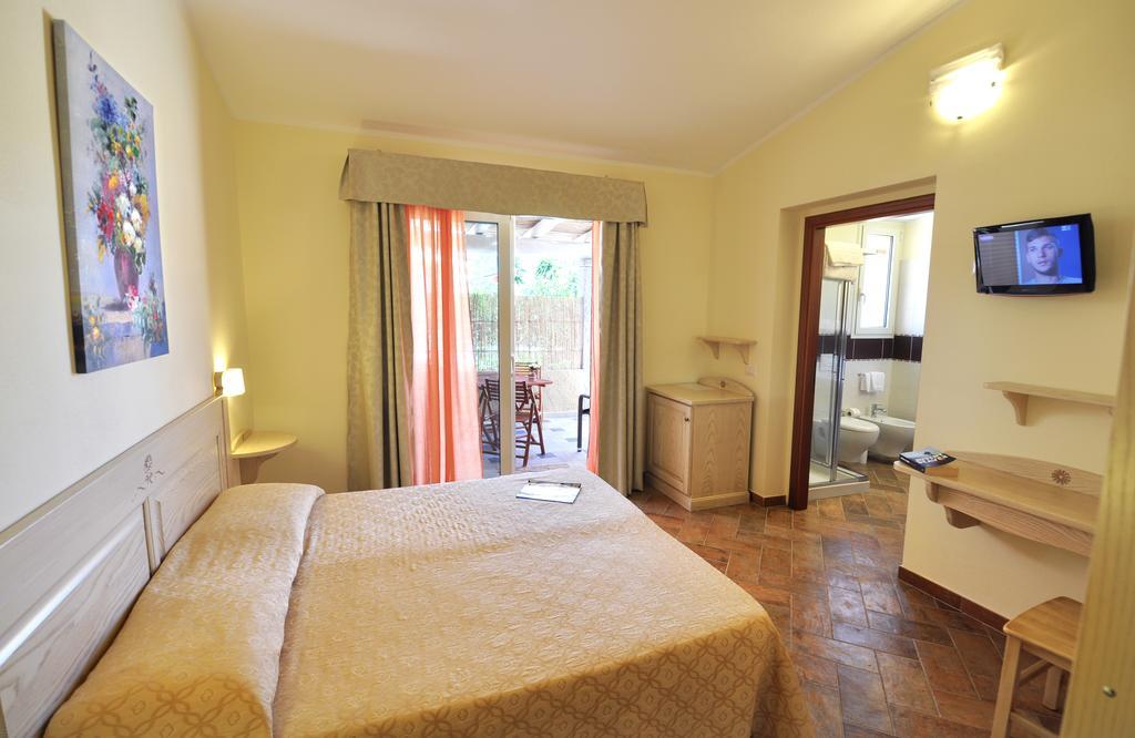 Affittacamere B&B La Villa Dei Graniti ヴィッラシミーウス 部屋 写真