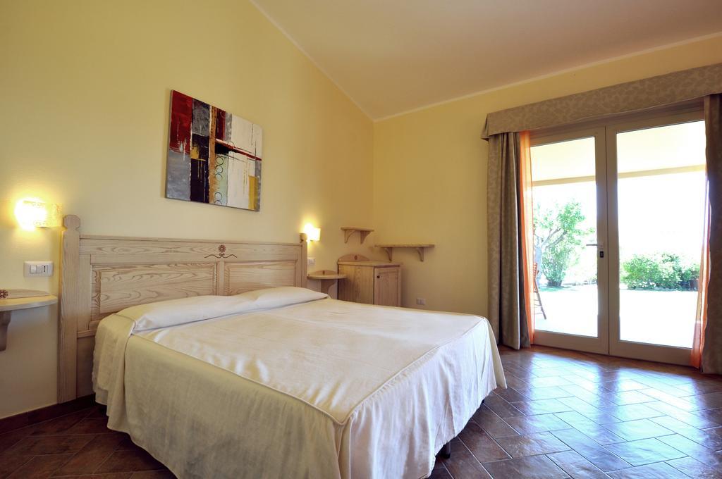 Affittacamere B&B La Villa Dei Graniti ヴィッラシミーウス 部屋 写真