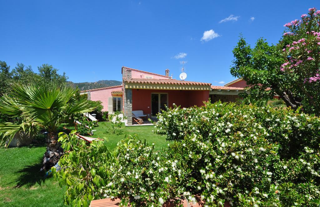 Affittacamere B&B La Villa Dei Graniti ヴィッラシミーウス エクステリア 写真
