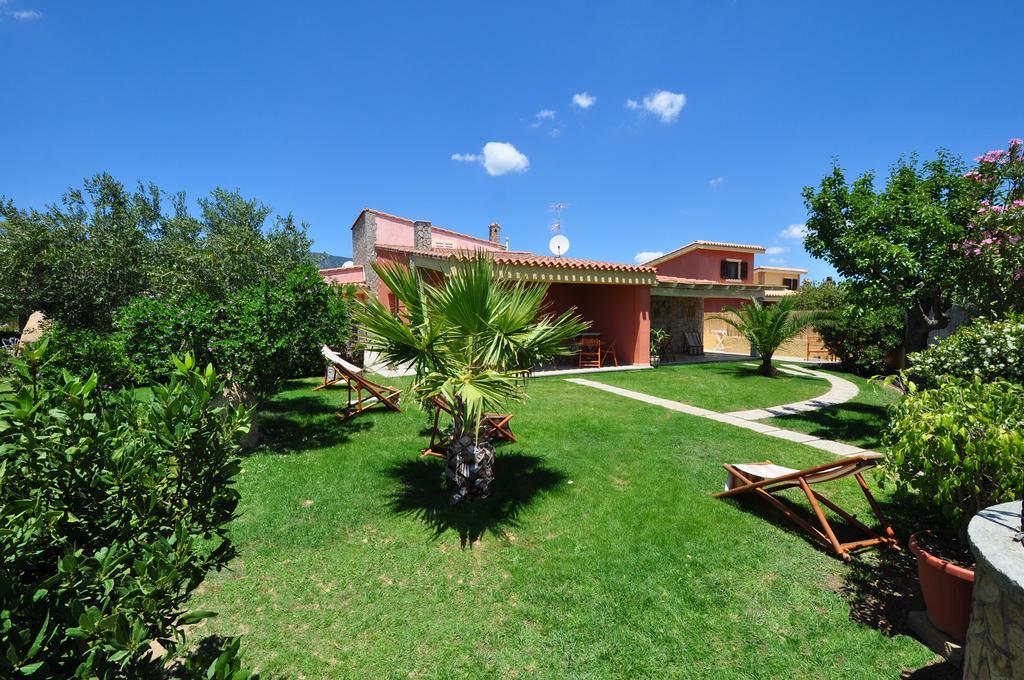 Affittacamere B&B La Villa Dei Graniti ヴィッラシミーウス エクステリア 写真