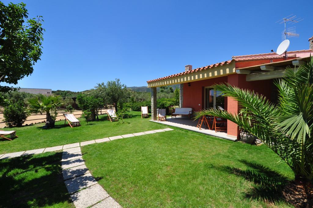Affittacamere B&B La Villa Dei Graniti ヴィッラシミーウス エクステリア 写真