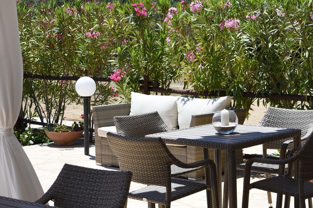 Affittacamere B&B La Villa Dei Graniti ヴィッラシミーウス エクステリア 写真